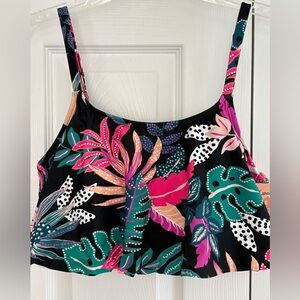 Shapermint Essentials Swim Ruffled Bikini Top. Floral Print. Size L. NWT